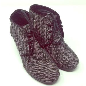 Tom's Herringbone Wedge Booties